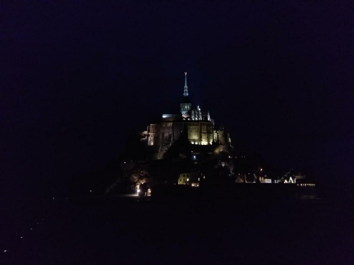Les Du Chateau De Passille * Parigne